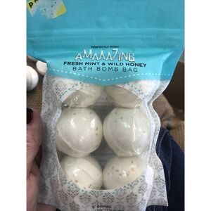 Perfectly Posh‎ Amaaazing Fresh Mint & Wild Honey Bath Bomb Bag 6 Count 9oz NEW